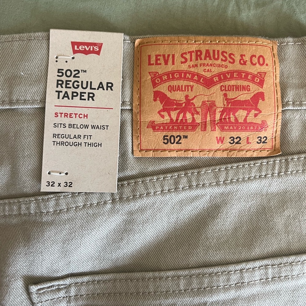 Men’s LEVI 502 Regular Tapered Tan Jeans